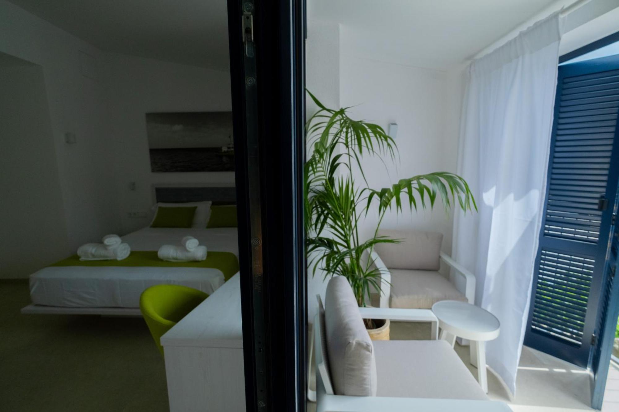 Hotel Boutique Es Blau Cadaques Ngoại thất bức ảnh