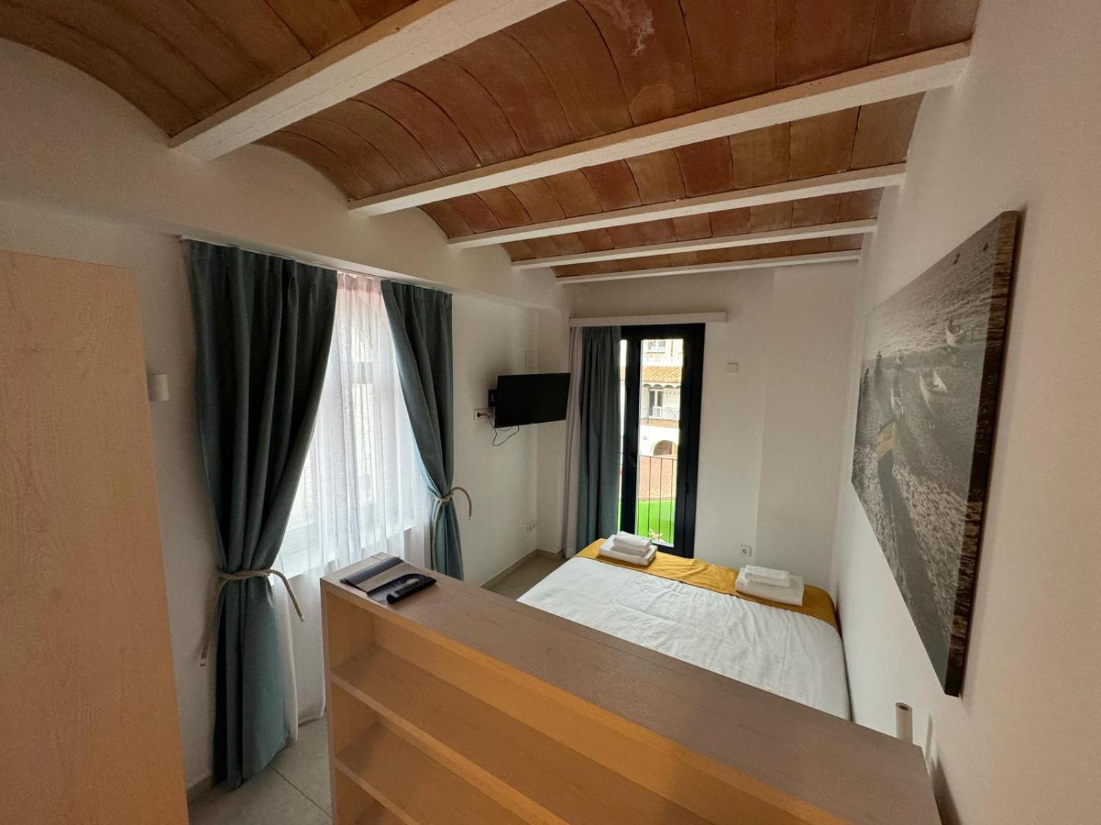Hotel Boutique Es Blau Cadaques Ngoại thất bức ảnh